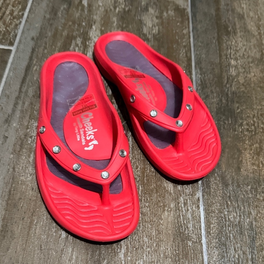 Cheeks Red Health Sandals by Tony Little